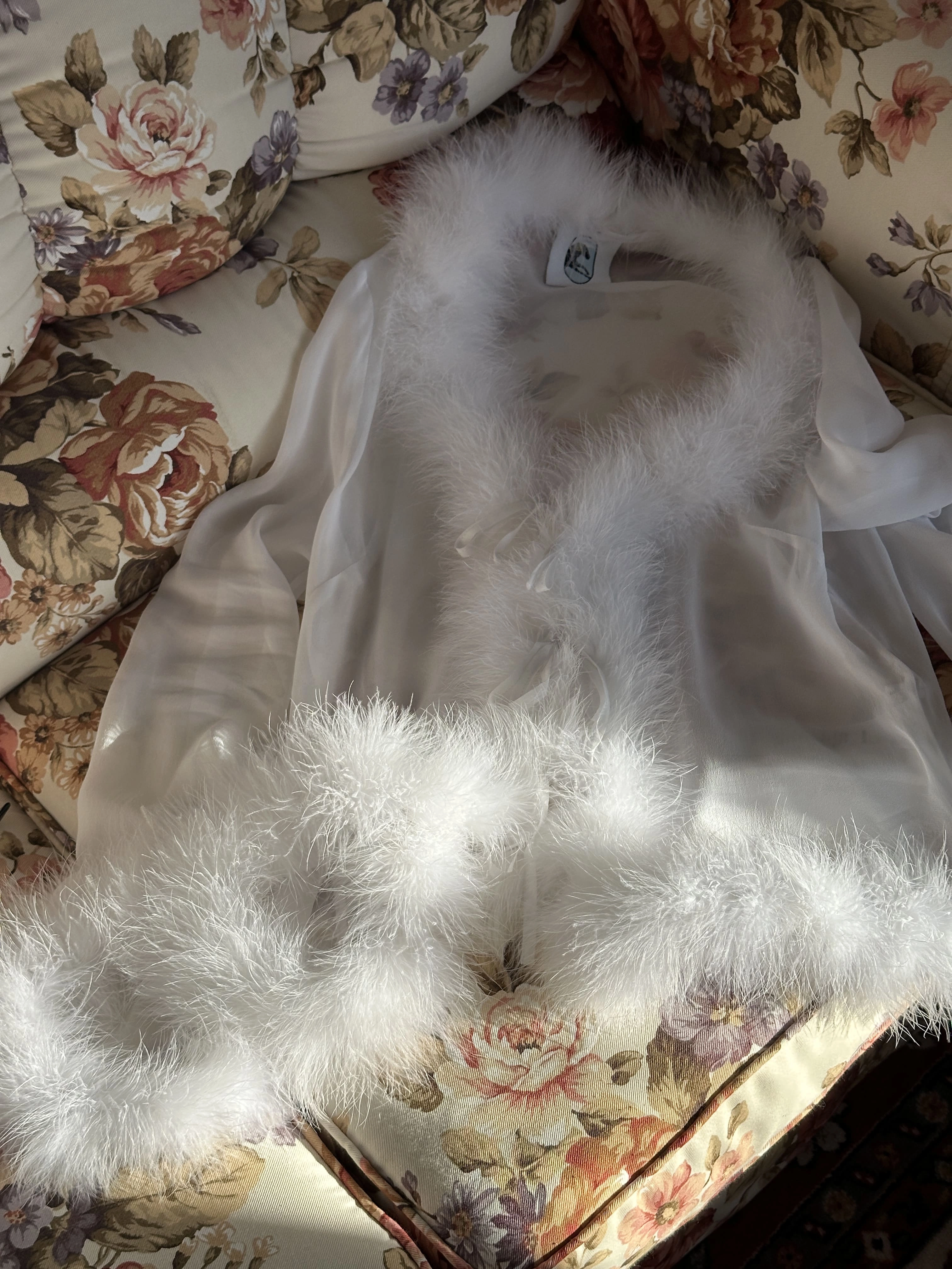 Afrodita Lounge Set in White