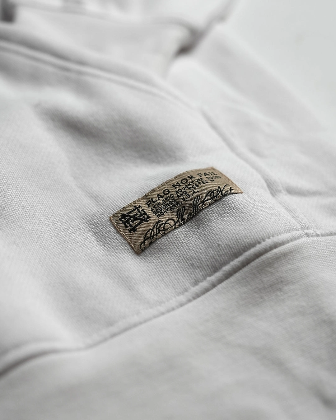 EMBOSSED PULLOVER-WHITE