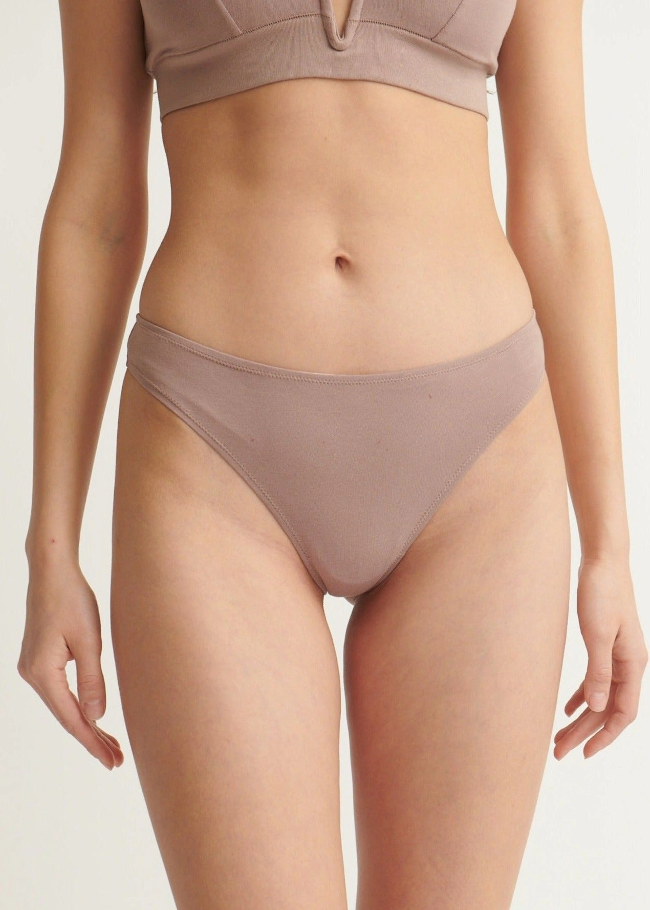 Genny Thong
