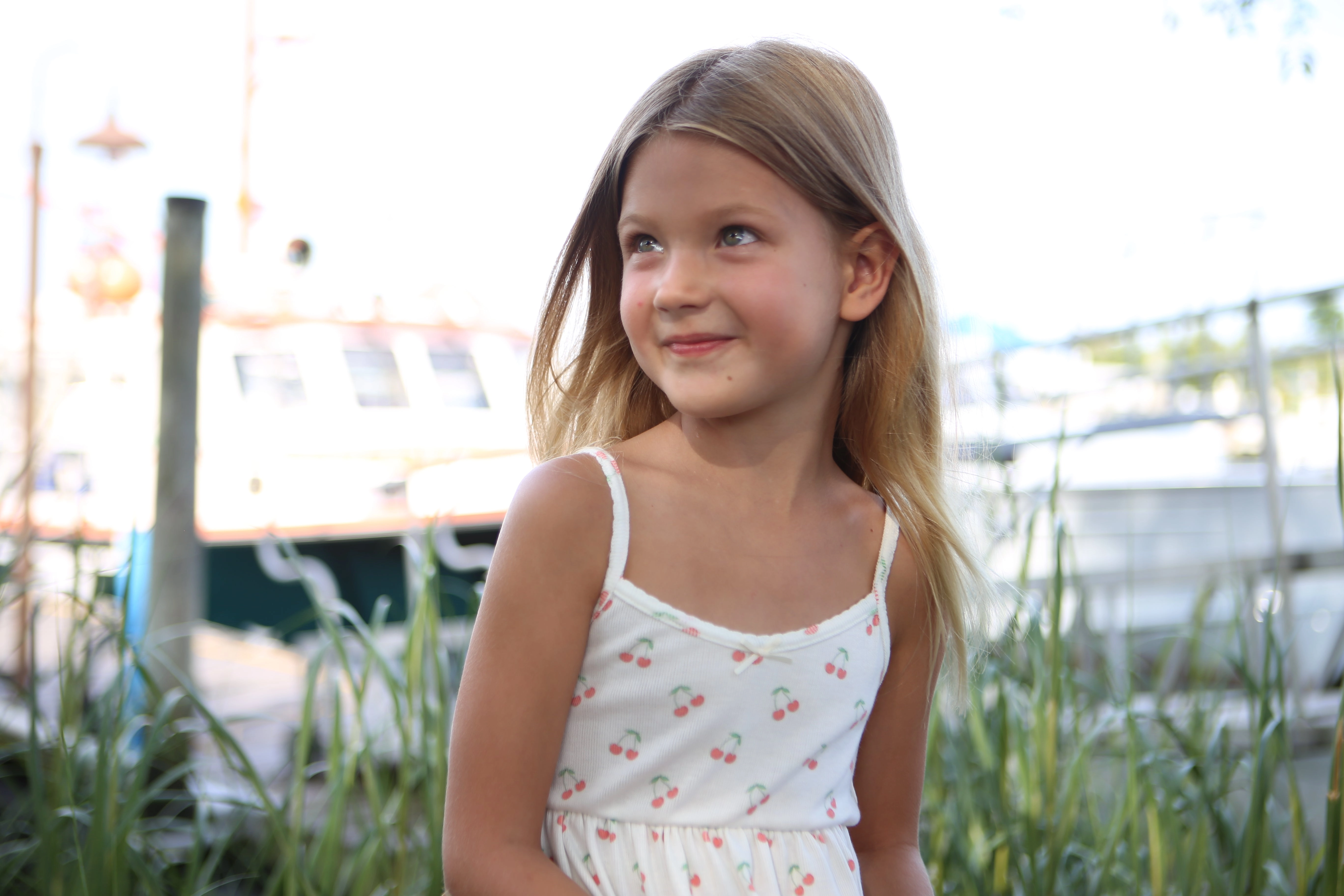 KIDS PRINTS LOOKBOOK