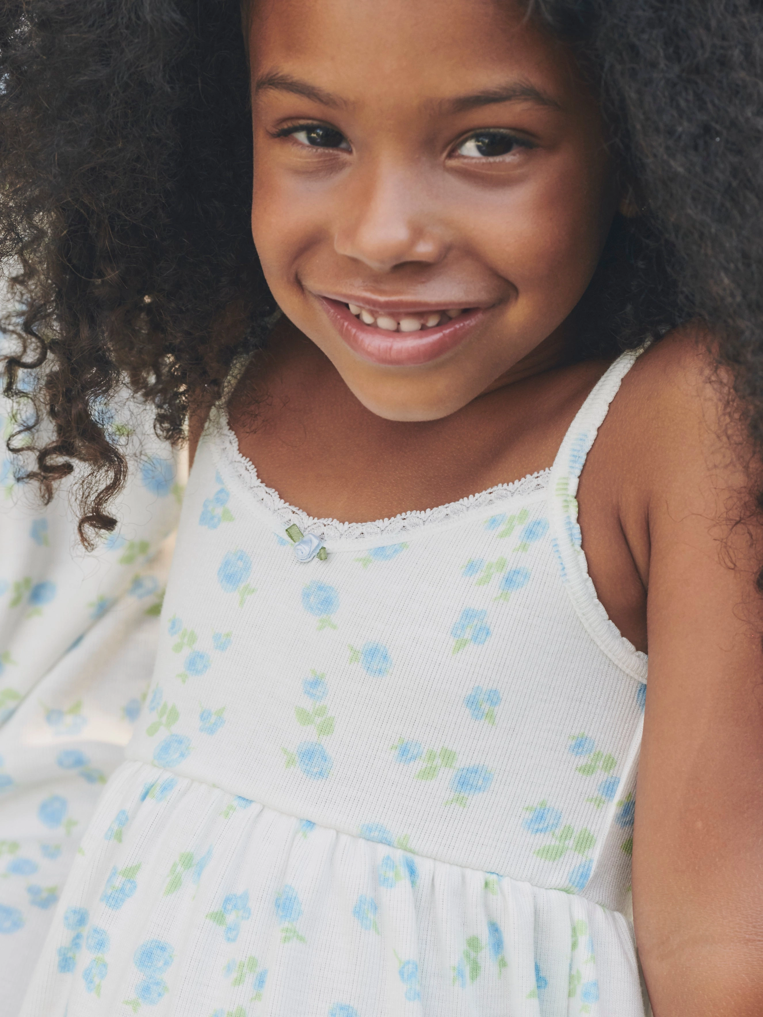 KIDS PRINTS LOOKBOOK