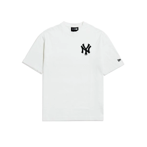 New York Yankees Vintage Yankees Oversized White T-Shirt
