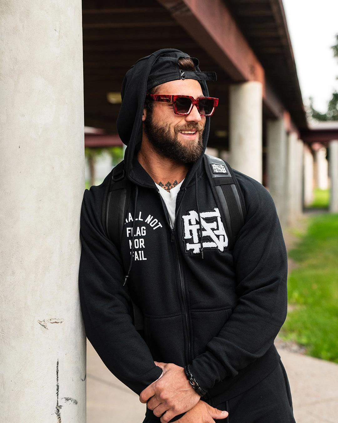 VARSITY PATCH ZIP UP - BLACK